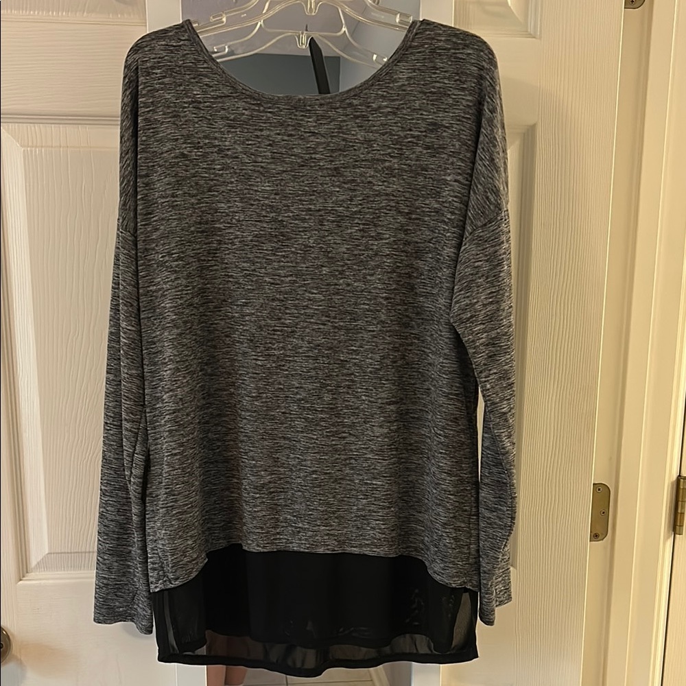 Danskin Gray Long Sleeve Athletic Top